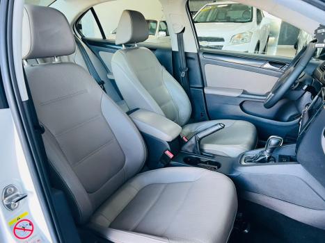 VOLKSWAGEN Jetta 2.0 4P FLEX CONFORTLINE TIPTRONIC AUTOMTICO, Foto 18