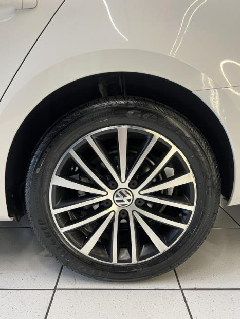 VOLKSWAGEN Jetta 2.0 4P TSI HIGHLINE 211 CV AUTOMTICO, Foto 9