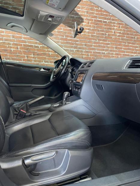 VOLKSWAGEN Jetta 2.0 4P FLEX CONFORTLINE TIPTRONIC AUTOMTICO, Foto 9