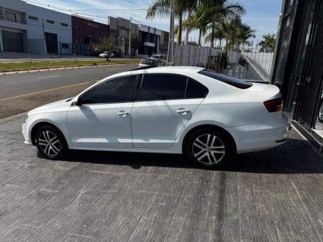 VOLKSWAGEN Jetta 2.0 4P FLEX CONFORTLINE TIPTRONIC AUTOMTICO, Foto 12