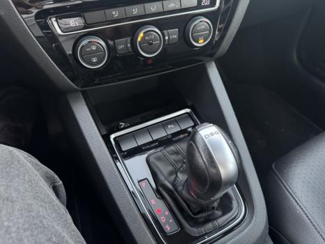 VOLKSWAGEN Jetta 2.0 4P TSI HIGHLINE 211 CV AUTOMTICO, Foto 17