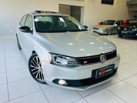 VOLKSWAGEN Jetta 2.0 4P FLEX CONFORTLINE TIPTRONIC AUTOMTICO, Foto 2