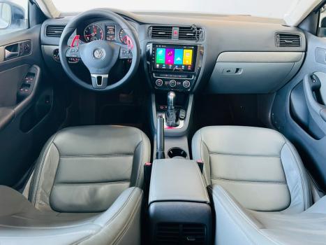VOLKSWAGEN Jetta 2.0 4P FLEX CONFORTLINE TIPTRONIC AUTOMTICO, Foto 12