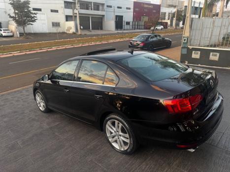 VOLKSWAGEN Jetta 2.0 4P TSI HIGHLINE 211 CV AUTOMTICO, Foto 2