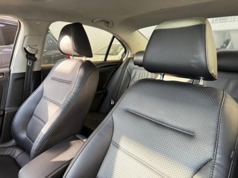 VOLKSWAGEN Jetta 2.0 4P FLEX CONFORTLINE TIPTRONIC AUTOMTICO, Foto 9