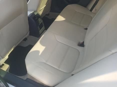 VOLKSWAGEN Jetta 2.0 4P CONFORTLINE TIPTRONIC AUTOMTICO, Foto 3