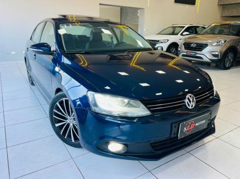 VOLKSWAGEN Jetta 2.0 4P FLEX CONFORTLINE TIPTRONIC AUTOMTICO, Foto 2
