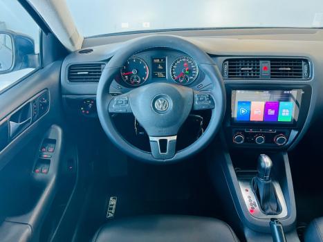 VOLKSWAGEN Jetta 2.0 4P FLEX CONFORTLINE TIPTRONIC AUTOMTICO, Foto 11
