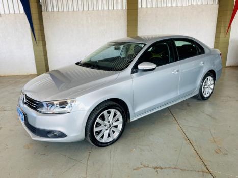 VOLKSWAGEN Jetta 2.0 4P FLEX CONFORTLINE TIPTRONIC AUTOMTICO, Foto 2