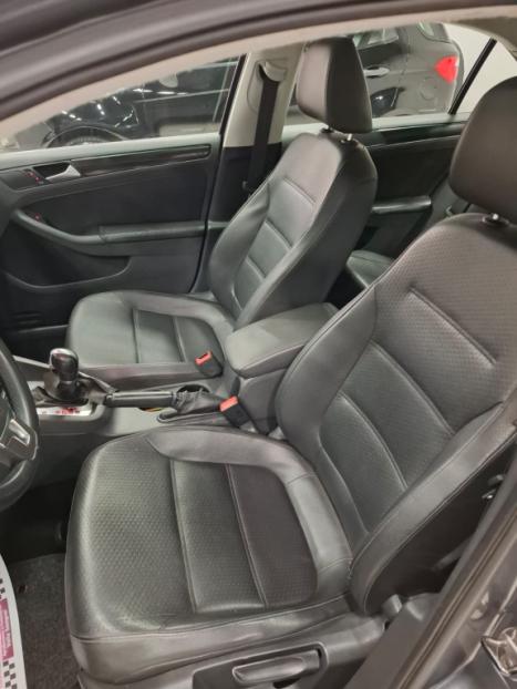 VOLKSWAGEN Jetta 2.0 4P CONFORTLINE TIPTRONIC AUTOMTICO, Foto 12