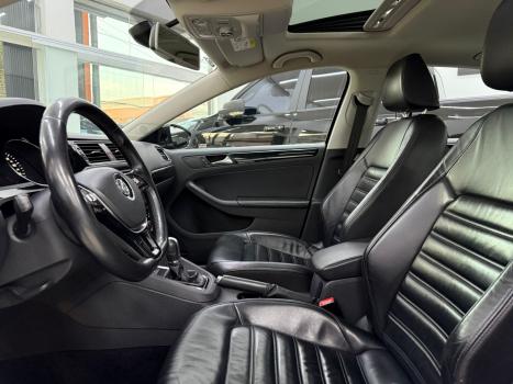 VOLKSWAGEN Jetta 2.0 4P TSI HIGHLINE 211 CV AUTOMTICO, Foto 9