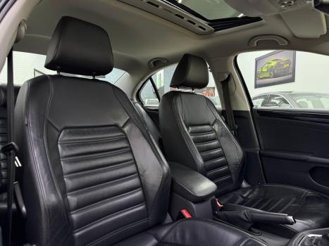 VOLKSWAGEN Jetta 2.0 4P TSI HIGHLINE 211 CV AUTOMTICO, Foto 13