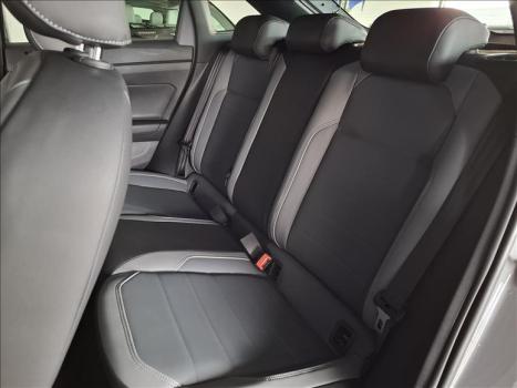 VOLKSWAGEN Nivus 1.0 4P FLEX 200 TSI HIGHLINE TURBO AUTOMTICO, Foto 8