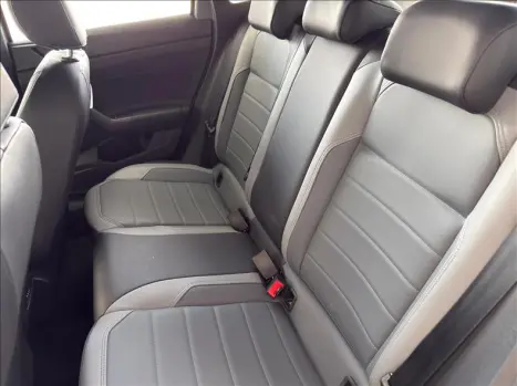VOLKSWAGEN Nivus 1.0 4P FLEX 200 TSI HIGHLINE TURBO AUTOMTICO, Foto 16
