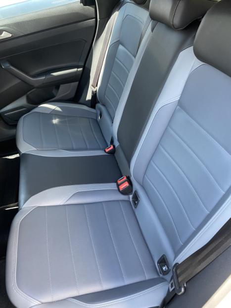 VOLKSWAGEN Nivus 1.0 4P FLEX 200 TSI HIGHLINE TURBO AUTOMTICO, Foto 4