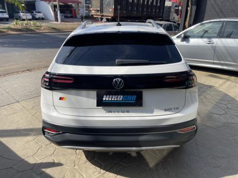 VOLKSWAGEN Nivus 1.0 4P FLEX 200 TSI HIGHLINE TURBO AUTOMTICO, Foto 5