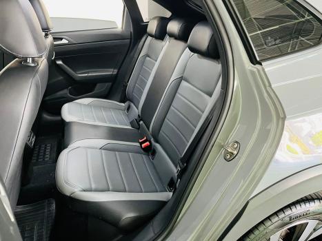 VOLKSWAGEN Nivus 1.0 4P FLEX 200 TSI HIGHLINE TURBO AUTOMTICO, Foto 8