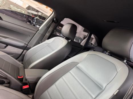 VOLKSWAGEN Nivus 1.0 4P FLEX 200 TSI HIGHLINE TURBO AUTOMTICO, Foto 13