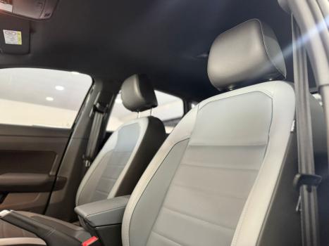 VOLKSWAGEN Nivus 1.0 4P FLEX 200 TSI HIGHLINE TURBO AUTOMTICO, Foto 13