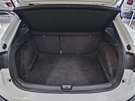 VOLKSWAGEN Nivus 1.0 4P FLEX 200 TSI HIGHLINE TURBO AUTOMTICO, Foto 18