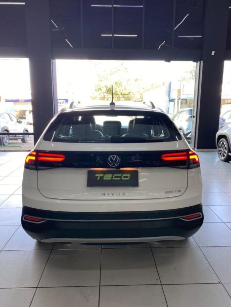 VOLKSWAGEN Nivus 1.0 4P FLEX 200 TSI HIGHLINE TURBO AUTOMTICO, Foto 5