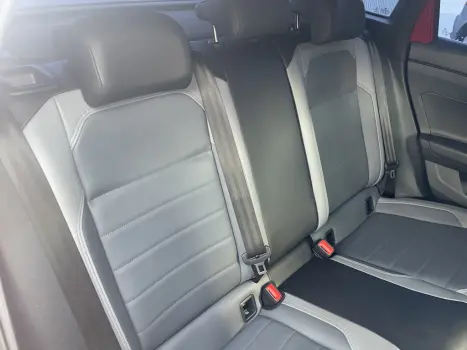 VOLKSWAGEN Nivus 1.0 4P FLEX 200 TSI HIGHLINE TURBO AUTOMTICO, Foto 17