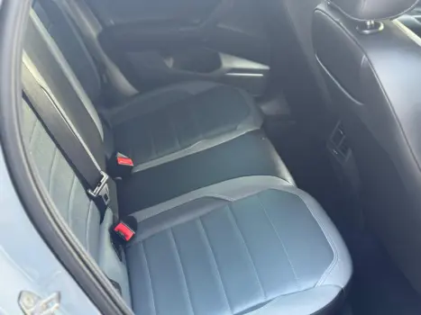 VOLKSWAGEN Nivus 1.0 4P FLEX 200 TSI HIGHLINE TURBO AUTOMTICO, Foto 9