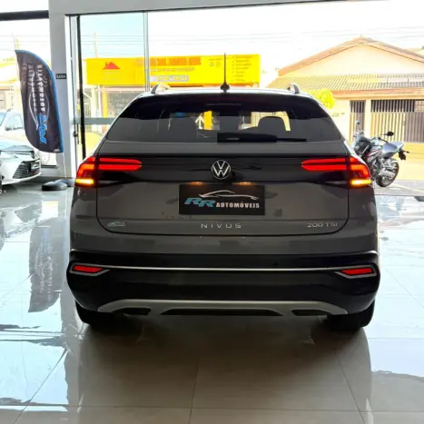 VOLKSWAGEN Nivus 1.0 4P FLEX 200 TSI HIGHLINE TURBO AUTOMTICO, Foto 5