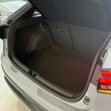 VOLKSWAGEN Nivus 1.0 4P FLEX 200 TSI HIGHLINE TURBO AUTOMTICO, Foto 15