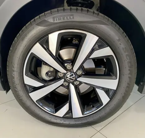 VOLKSWAGEN Nivus 1.0 4P FLEX 200 TSI HIGHLINE TURBO AUTOMTICO, Foto 12