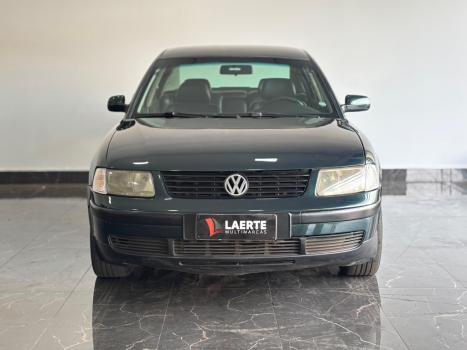 VOLKSWAGEN Passat 1.8 20V 4P, Foto 2