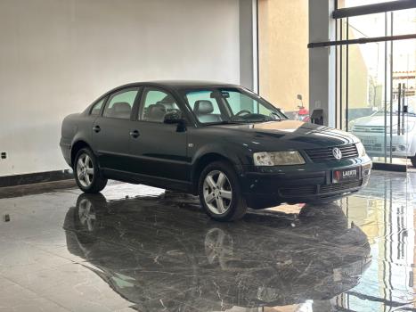 VOLKSWAGEN Passat 1.8 20V 4P, Foto 3