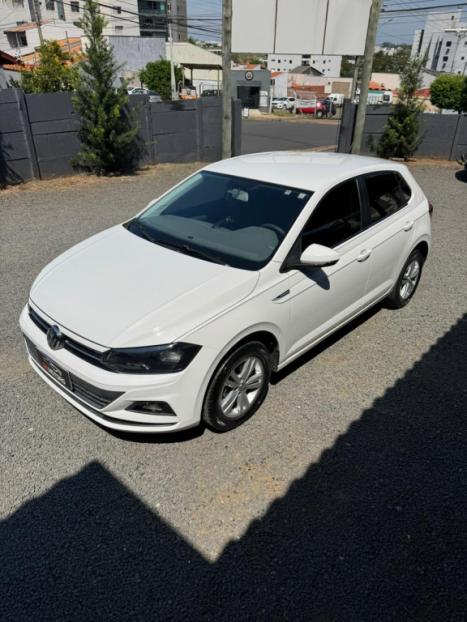 VOLKSWAGEN Polo Hatch 1.0 12V 4P 200 TSI COMFORTLINE, Foto 2
