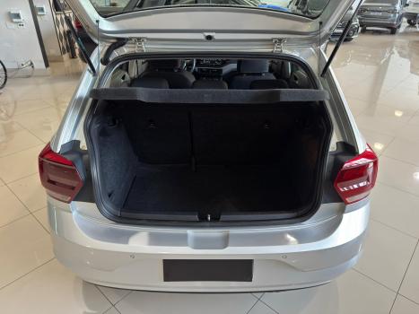 VOLKSWAGEN Polo Hatch 1.0 12V 4P 200 TSI COMFORTLINE, Foto 14