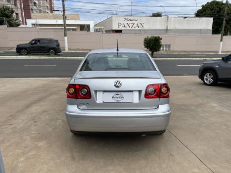 VOLKSWAGEN Polo Sedan 1.6 4P, Foto 6