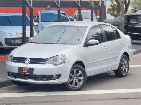 VOLKSWAGEN Polo Sedan 1.6 4P FLEX COMFORTLINE I-MOTION AUTOMATIZADO, Foto 2