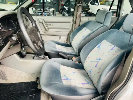 VOLKSWAGEN Santana 1.8 4P CL, Foto 18