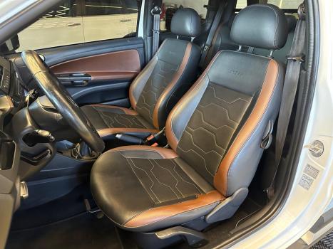 VOLKSWAGEN Saveiro 1.6 16V G6 CROSS CABINE DUPLA FLEX, Foto 7