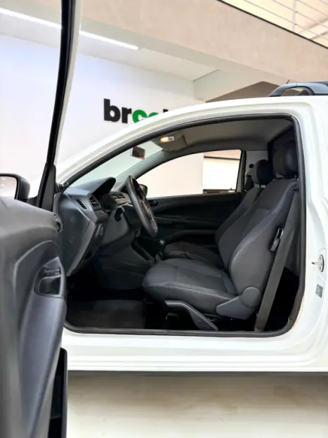 VOLKSWAGEN Saveiro 1.6 16V FLEX MSI ROBUST CABINE SIMPLES, Foto 7