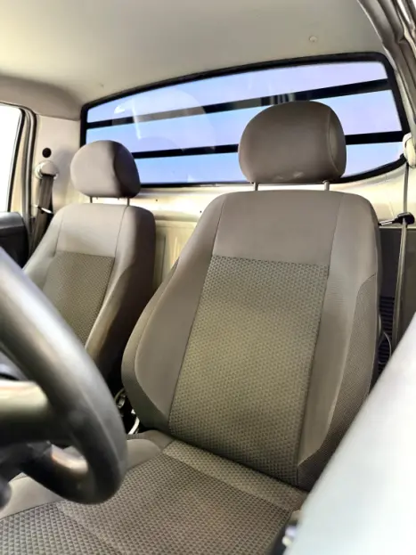 VOLKSWAGEN Saveiro 1.6 16V FLEX MSI ROBUST CABINE SIMPLES, Foto 9