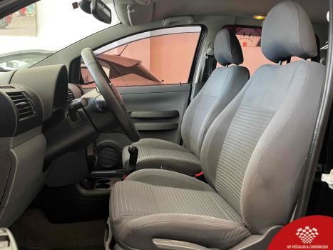 VOLKSWAGEN Space Fox 1.6 4P FLEX SPORTLINE, Foto 9