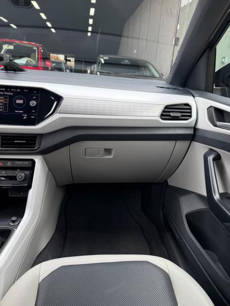VOLKSWAGEN T-Cross 1.4 4P 250 TSI FLEX HIGHLINE AUTOMTICO, Foto 30