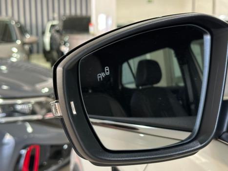 VOLKSWAGEN T-Cross 1.4 4P 250 TSI FLEX HIGHLINE AUTOMTICO, Foto 10
