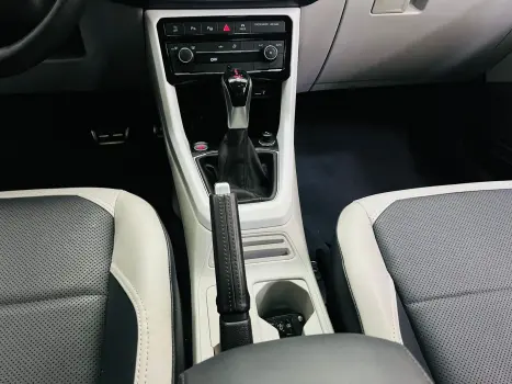 VOLKSWAGEN T-Cross 1.4 4P 250 TSI FLEX HIGHLINE AUTOMTICO, Foto 15