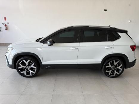 VOLKSWAGEN Taos 1.4 16V 4P FLEX 250 TSI HIGHLINE AUTOMTICO, Foto 15