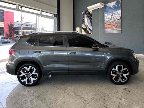 VOLKSWAGEN Taos 1.4 16V 4P FLEX 250 TSI HIGHLINE AUTOMTICO, Foto 4