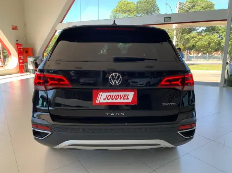 VOLKSWAGEN Taos 1.4 16V 4P FLEX 250 TSI HIGHLINE AUTOMTICO, Foto 4