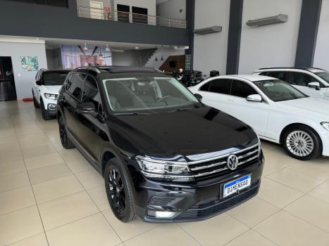 VOLKSWAGEN Tiguan 1.4 250 TSI TOTAL FLEX ALLSPACE COMFORTLINE TURBO AUTOMTICO TIPTRONIC, Foto 3