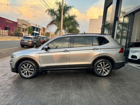 VOLKSWAGEN Tiguan 1.4 250 TSI TOTAL FLEX ALLSPACE COMFORTLINE TURBO AUTOMTICO TIPTRONIC, Foto 14