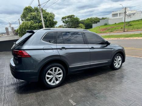 VOLKSWAGEN Tiguan 1.4 250 TSI TOTAL FLEX ALLSPACE COMFORTLINE TURBO AUTOMTICO TIPTRONIC, Foto 13